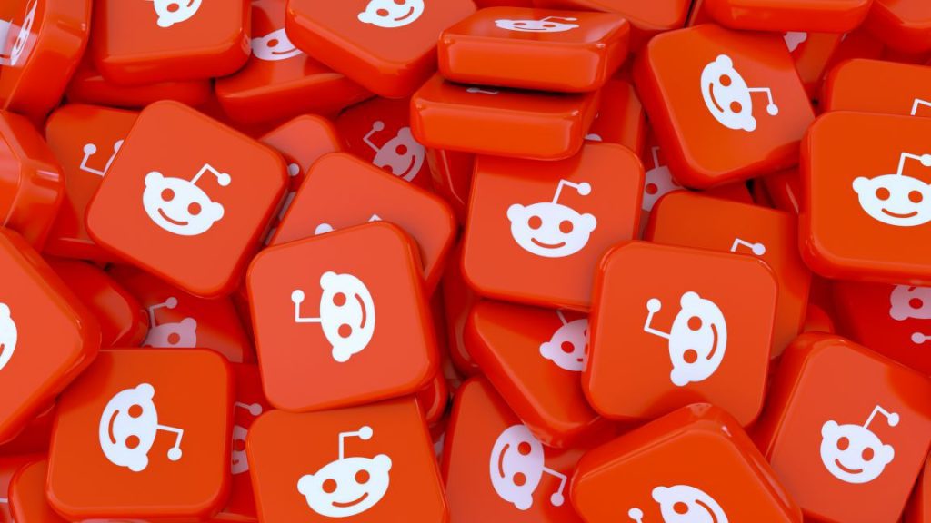 Pile Of Reddit Logos